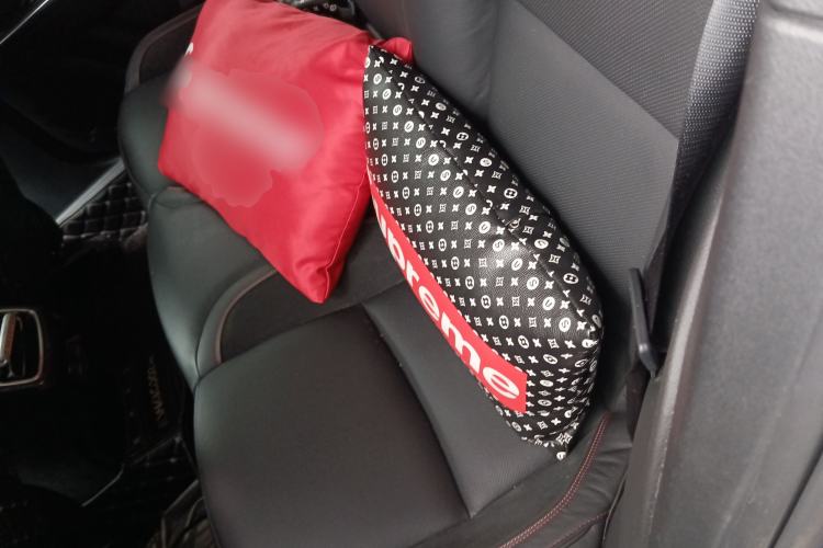 Used Lynk & Co 02 2018 2.0T DCT 4x4 Sport Pro Edition China V Standard Left Rear Seat