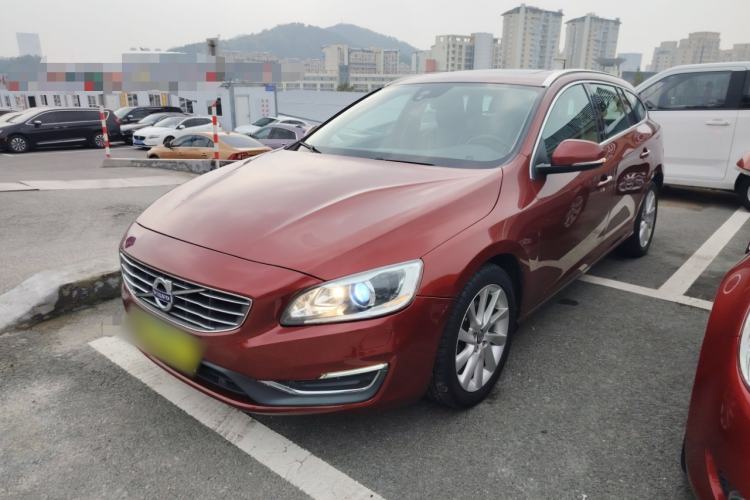 Used Volvo V60 2014 T5 Zhiyi Edition