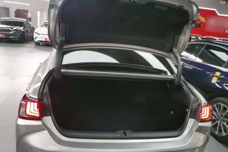 Used Lexus ES 2022 200 Luxury Edition