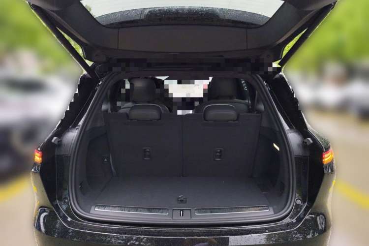 Used Nio ES8 2024 75 kWh Executive Edition Trunk