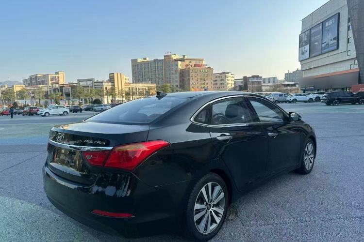 Used Hyundai Mistra 2016 1.8L Automatic Smart GLS
