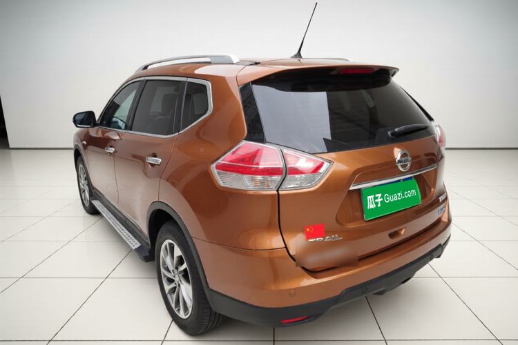Used Nissan X-Trail 2014 2.5L CVT Luxury Edition 4WD Exterior 3