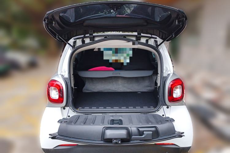 Used smart fortwo 2015 1.0L 52 kW hardtop Dynamic version