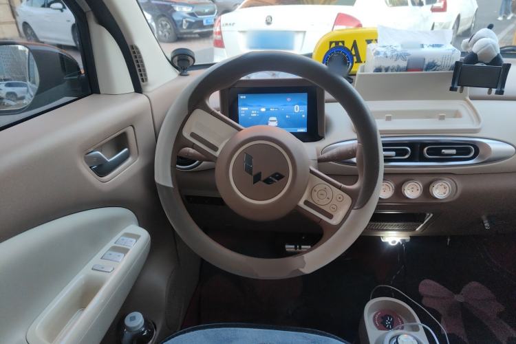 Used Wuling Hongguang MINIEV 2025 Four-Door Version Advanced Edition Steering Wheel