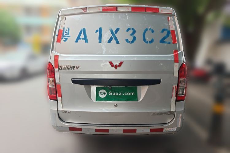 Used Wuling Rongguang V 2018 1.5L Practical Version Rear