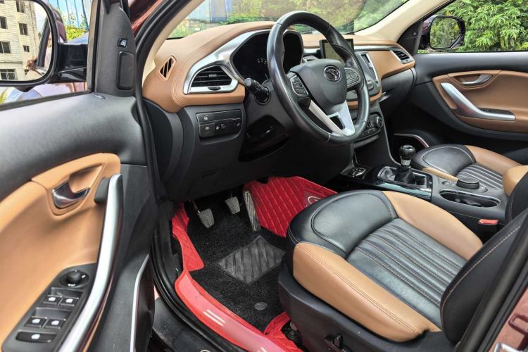 Used Soueast DX7 2015 1.5T Manual Luxury Model
