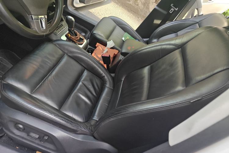 Used Volkswagen Tiguan 2012 1.8TSI Automatic Two-Wheel Drive Elite Edition Left Front Seat