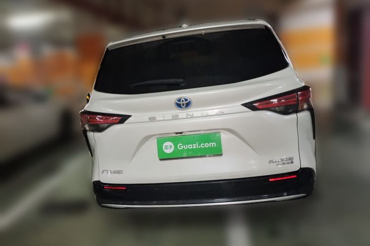 Used Toyota SIENNA 2023 2.5L Hybrid Platinum Edition Rear