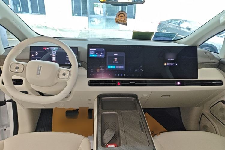Used Wey Gaoshan 2025 Model Four-Wheel Drive Gao Shan 7
