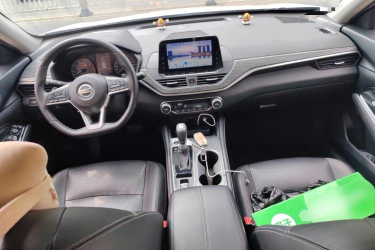 Used Nissan Teana 2021 2.0T XL Smart Upgrade Edition Center Console