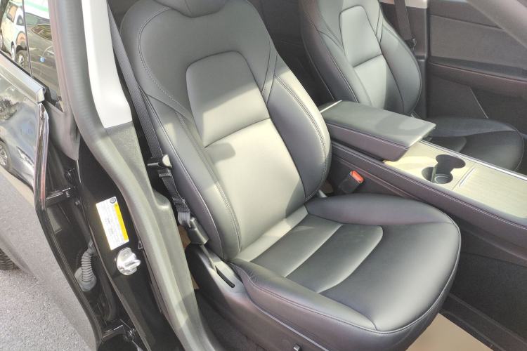 Used Tesla Model Y 2022 Rear-Wheel-Drive Version