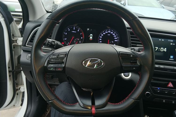 Used Hyundai Elantra (6th Generation / Lingdong) 2018 1.4T Dual-Clutch Xuan Dong · Dynamic Edition Steering Wheel