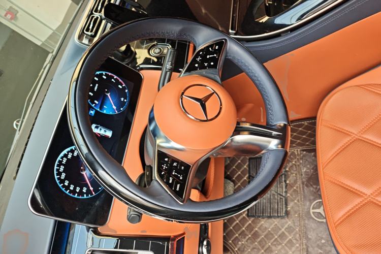 Used Mercedes-Benz Vito 2024 2.0T Business Version 7 Seats Steering Wheel