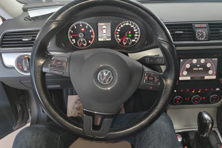 Used Volkswagen Passat 2015 1.8TSI DSG Prestige Edition
