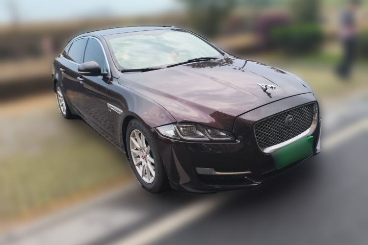 Used Jaguar XJ 2016 XJL 3.0 SC Two-Wheel-Drive Elegant Business Edition Front Right 45 Deg