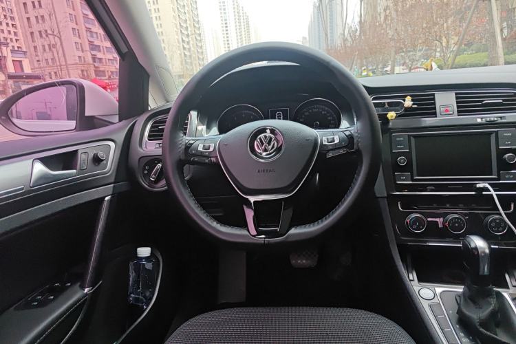 Used Volkswagen Golf 2018 1.6L Automatic Comfort Model
