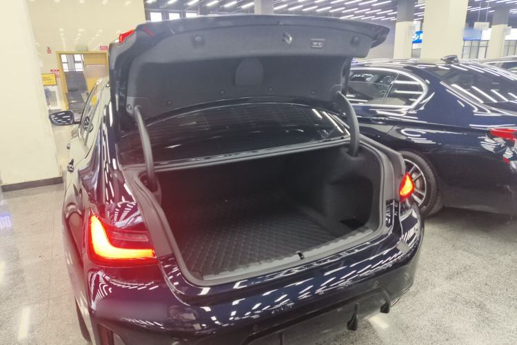 Used BMW 3 Series 2025 330Li M Sport Shadowline Package Trunk