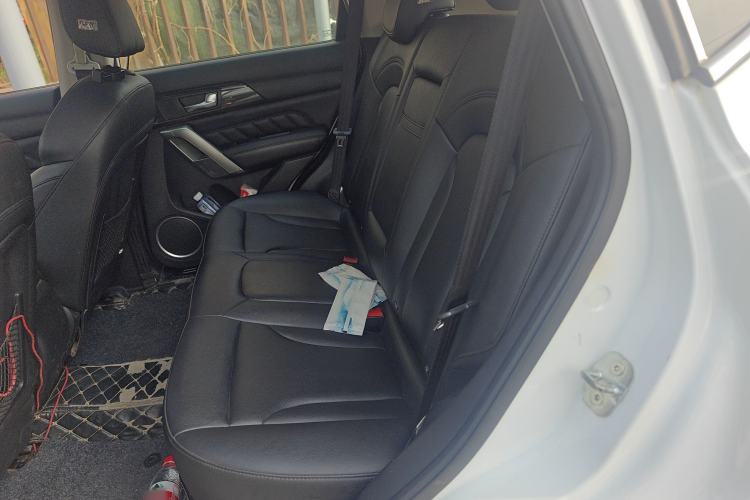 Used Haval H2 2016 Red-Label 1.5T Manual Two-Wheel Drive Luxury Model