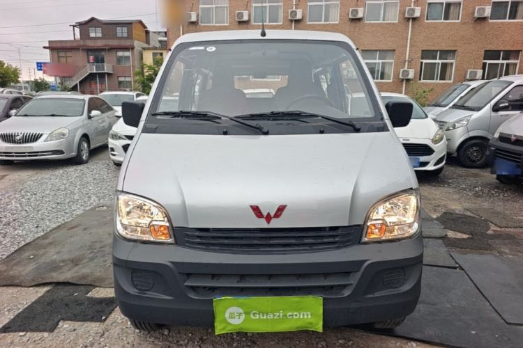 Used Wuling Zhiguang 2023 1.5L Practical Version 5/7 Seats
