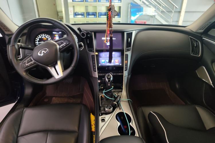 Used Infiniti Q50L 2018 2.0T Enjoyment Version China VI Standard