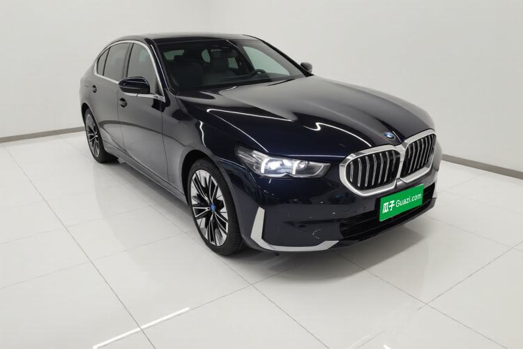Used BMW 5 Series 2025 530Li Leading Edition Luxury Package Exterior 1