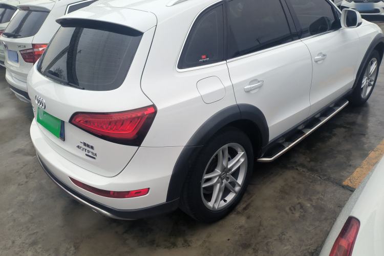 Used Audi Q5 2017 Plus 40 TFSI Technology Model
