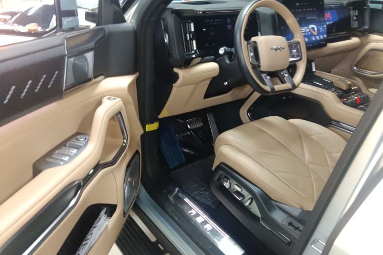 Used Formula Leopard 8 2025 Smart & Brave Flagship Edition 7 Seats
