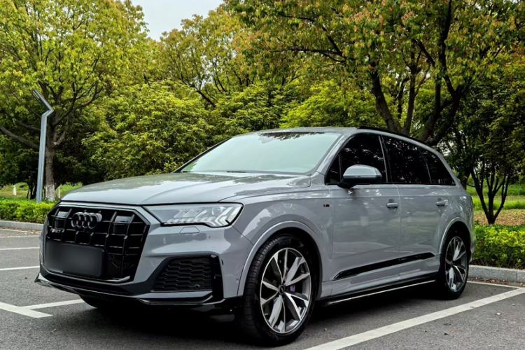 Used Audi Q7 2021 55 TFSI quattro S line Sport model