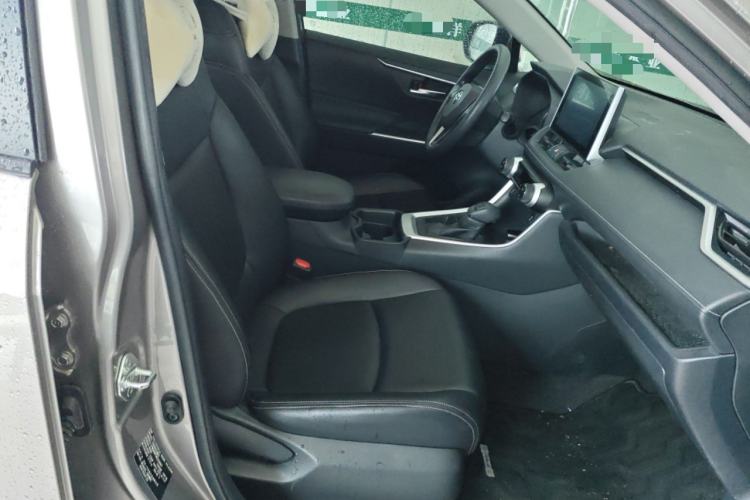 Used Toyota RAV4 2021 2.0L CVT Two-Wheel Drive Fashion Edition