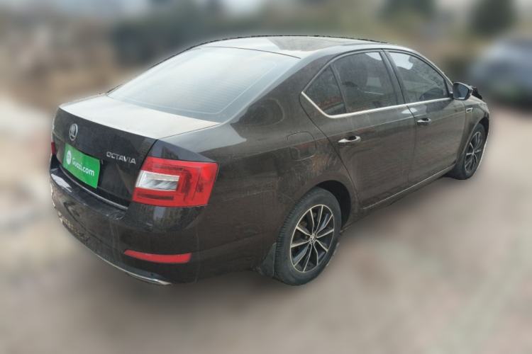 Used Skoda Octavia 2017 1.6L Manual Smart Drive Edition