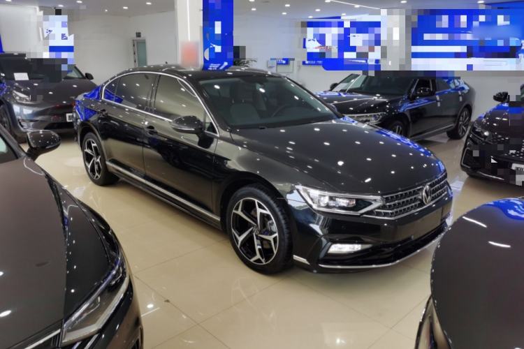 Used Volkswagen Magotan 2023 2 Million Units Limited Edition 330TSI DSG Leading Version
