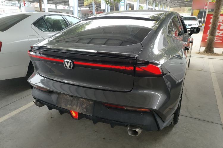 Used CHANGAN UNI-V 2023 1.5T Prestige Model
