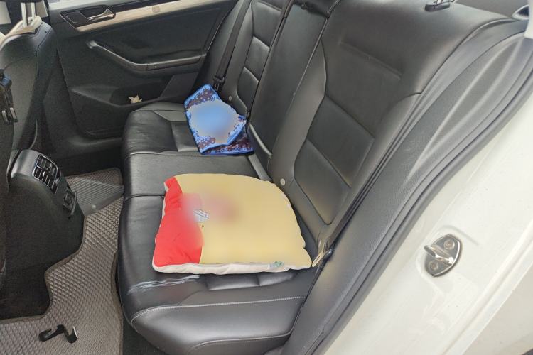 Used Volkswagen Sagitar 2016 230TSI 25th Anniversary Edition Left Rear Seat