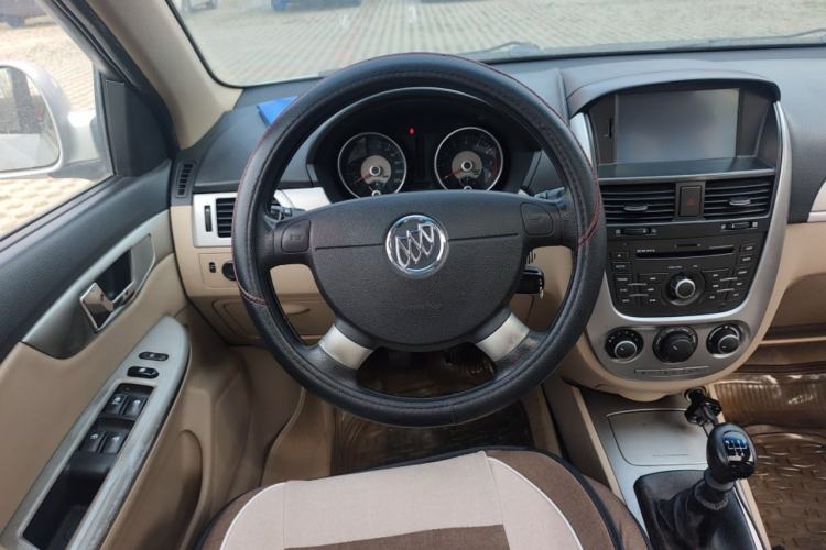 Used Buick Excelle 2013 1.5L Manual Classic Model
