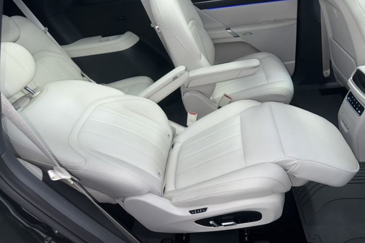 Used Dongfeng eπ eπ008 2026 Model Six-Seat Range-Extended Family Edition