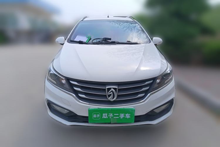 Used Baojun 310W 2017 1.5L Manual Fashion Model China V Front