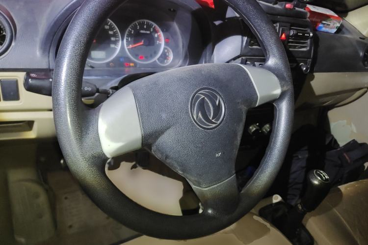 Used Dongfeng Xiaokang C37 2012 1.4L Entrepreneur II Type DK13-06 Steering Wheel