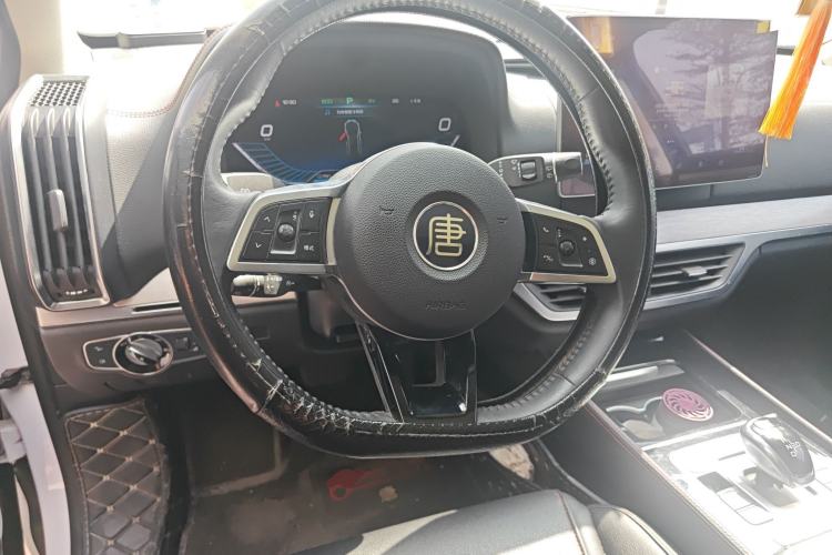 Used BYD Tang New Energy 2018 DM 2.0T All-Wheel Drive Smart Connectivity Luxury Model 7 Seats China V Emission Standard