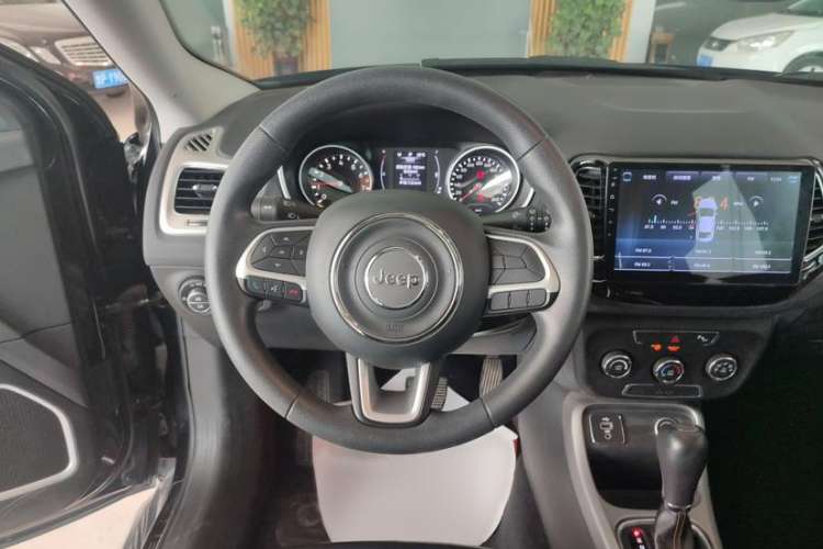 Used Jeep Compass 2017 200T Automatic Enjoyment Version