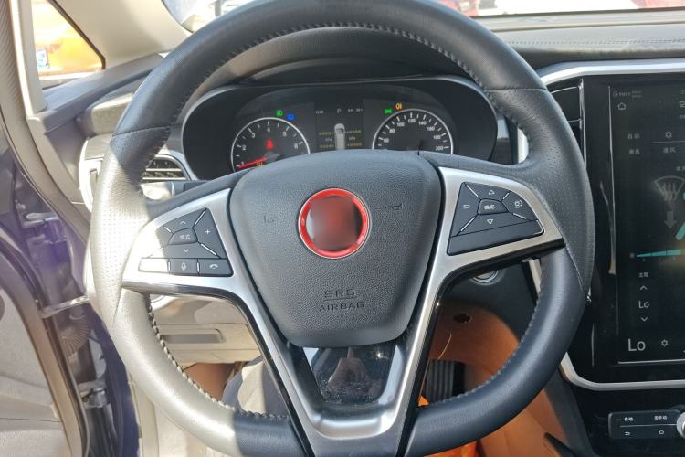 Used BYD Song MAX 2018 1.5T Automatic Smart Connect Elite Model with 6 Seats Steering Wheel