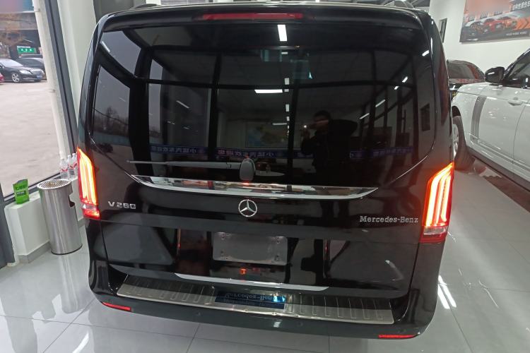 Used Mercedes-Benz V-Class 2020 V 260 Avantgarde Edition