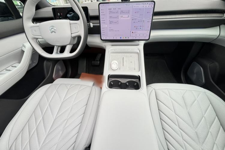 Used Nio ES6 2025 75 kWh Interior 5