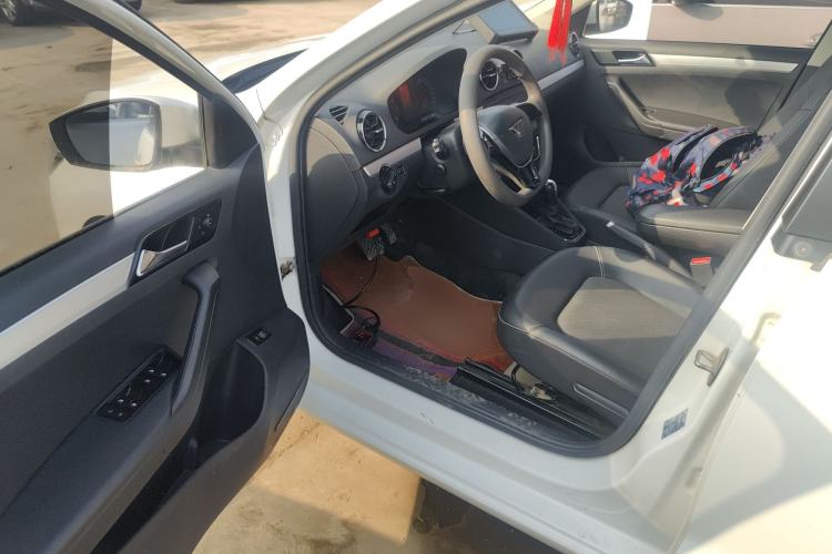 Used Jetta VA3 2019 1.5L Automatic Enjoyment Edition Driver Seat