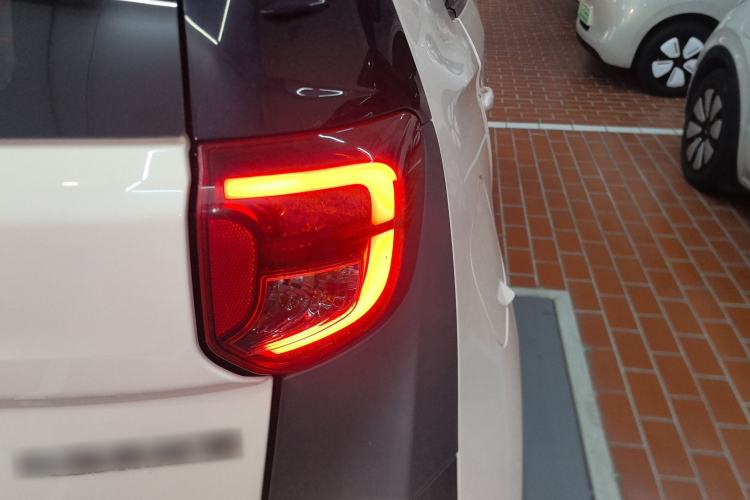 Used Chery Little Ant 2022 Sweet Pink Edition Half-Sugar Version Lithium Iron Phosphate 29.2 kWh 30 kW 301 km