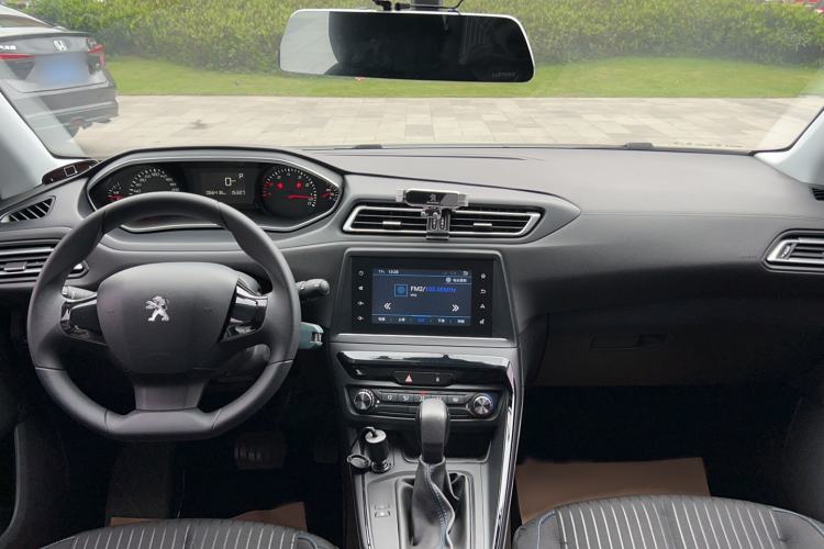 Used Peugeot 308 2016 1.6L Automatic Fashion Edition