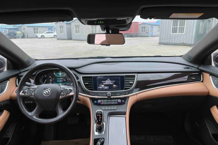 Used Buick LaCrosse 2018 28T Luxury Model
