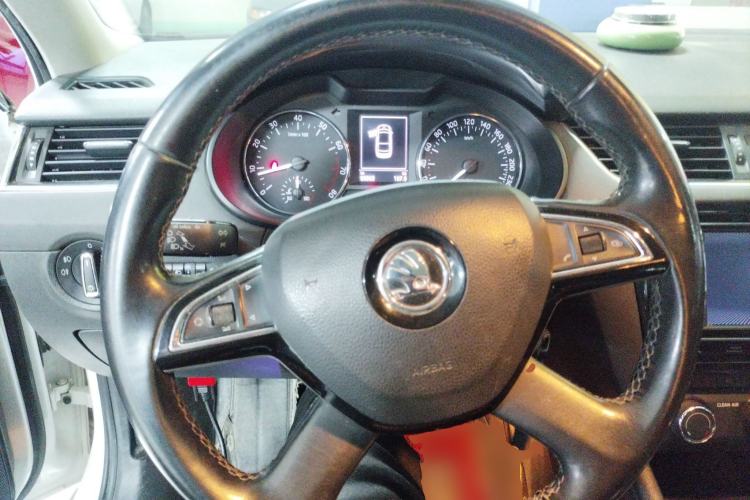 Used Skoda Octavia 2016 1.6L Manual Smart Drive Version