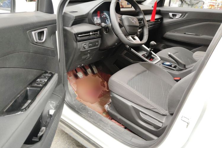 Used Wuling Alvez 2022 1.5L Manual Free-Style Model