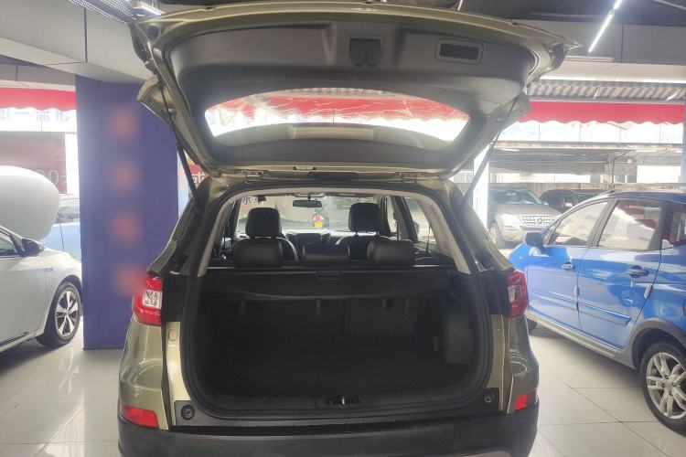 Used Changan CS75 2014 2.0L Manual Luxury Version China IV Standard
