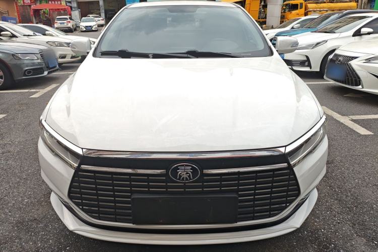 Used BYD Qin New Energy 2019 High-Range Luxury Model Front